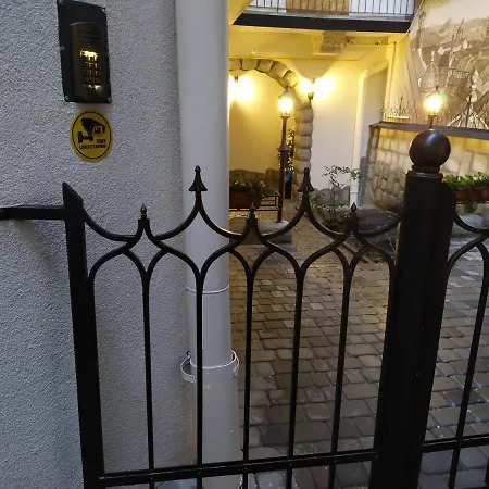 Ferienwohnung Rynok 25 Deluxe Lviv Center Exterior foto